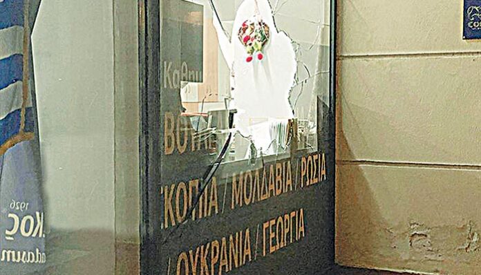 «Ποντικοί» άρπαξαν 20.000 ευρώ από ταξιδιωτικό πρακτορείο