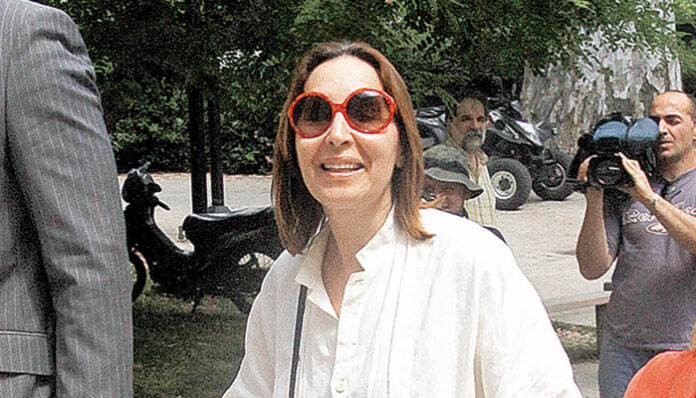 «Όχι» στην Καραβέλα για κατ' οίκον έκτιση της ποινής