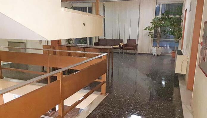 Η «Διδώ» τα έκανε «μούσκεμα» στο Δικαστικό Μέγαρο Λάρισας