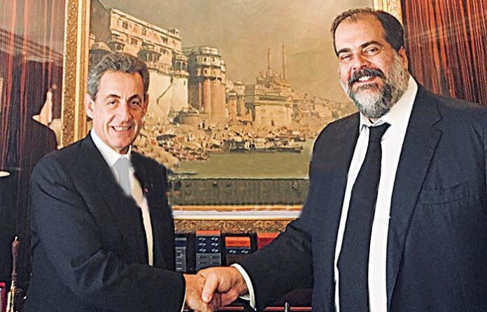 Στην Αθήνα ο Σαρκοζί για χάρη του Πατέρα