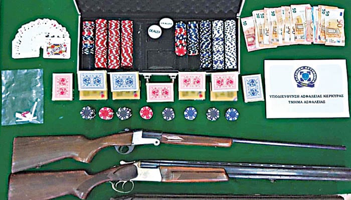 Καφενείον «ο τζόγος» στο νησί των Φαιάκων