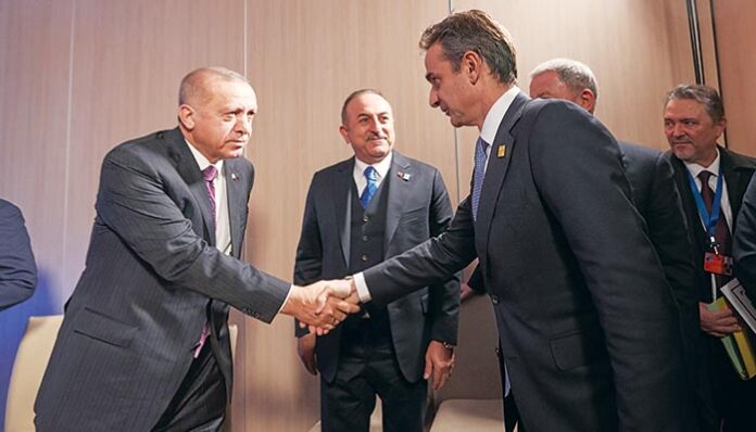 Σε βαρύ κλίμα και χωρίς αποτέλεσμα η συνάντηση Μητσοτάκη - Ερντογάν