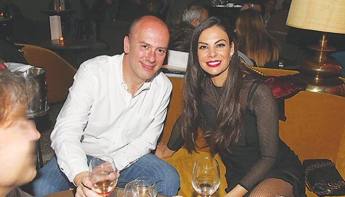 Κάτι τρέχει πάλι με την Βατίδου και τον «Mr Fix»