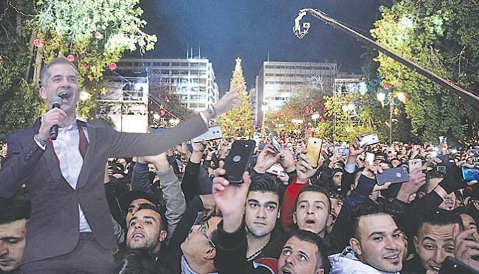 2020 με δήμαρχο rock star & «φαν κλαμπ» μεταναστών
