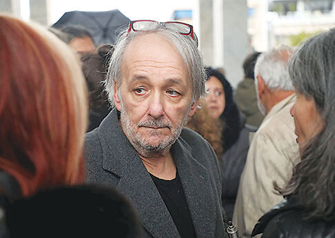 Ο Μικρούτσικος πήρε εξιτήριο έπειτα από τη σοβαρή περιπέτεια με την υγεία του