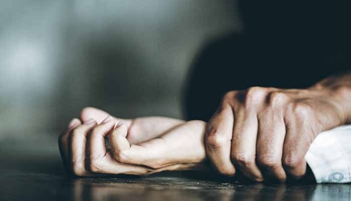 Στη φυλακή για τον βιασμό της κόρης της πρώην του