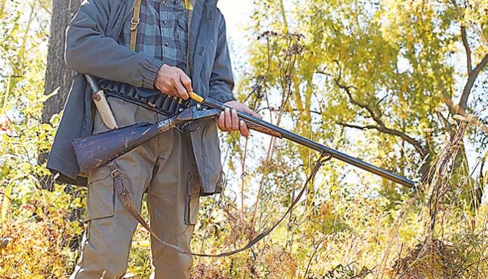 Ηλικιωμένος πρώην ψάλτης στην Πάτρα εκτέλεσε φιλοξενούμενό του και στη συνέχεια «τον διάβασε»