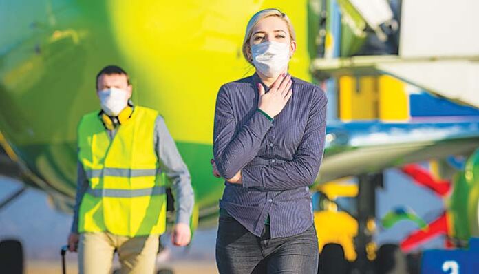 Συμβουλές ειδικών σε όσους ταξιδεύουν για να αποφευχθεί η εξάπλωση του θανατηφόρου κορονοϊού