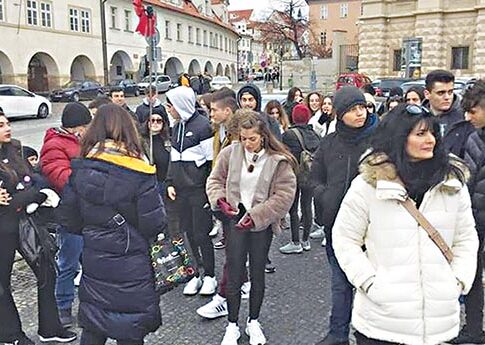 Εκδρομή «εφιάλτης»! 17 παιδιά και 2 καθηγητές έπαθαν τροφική δηλητηρίαση σε χλιδάτο ξενοδοχείο