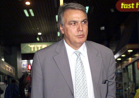 Ο... καθηγητής πανεπιστημίου, Βίκτωρας Μητρόπουλος, της μπάλας που ξέμεινε στον πάγκο