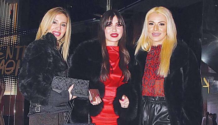 Η Στέλλα Μιζεράκη, η Αθηνά Χρυσαντίδου και η Κυριακή Τσανικίδη γλίτωσαν από φωτιά σε σαλέ!