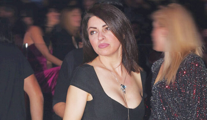 Η αδελφή της Ελένης Φουρέιρα, Μαργαρίτα, διασκέδασε στα μπουζούκια