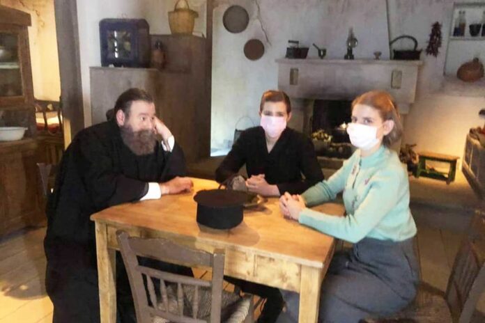 Διακοπή των γυρισμάτων για τις «Άγριες μέλισσες» λόγω... Σκορδά! Σε επανάληψη η δημοφιλής σειρά
