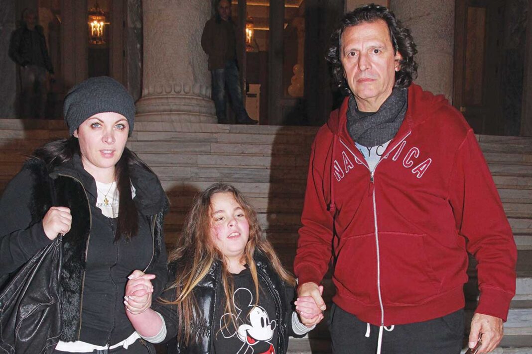 Πανευτυχής η Νένα Χρονοπούλου είδε τον γιο της να περπατάει ολόκληρα χιλιόμετρα στον διάδρομο γυμναστικής