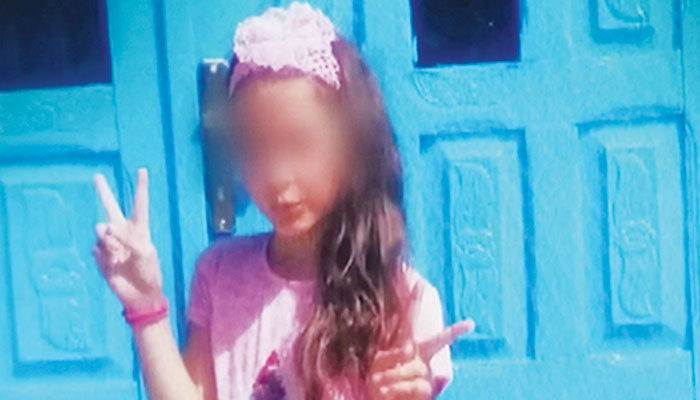 Το θαύμα της Αλεξίας – Λέει λεξούλες και καταλαβαίνει τα πάντα