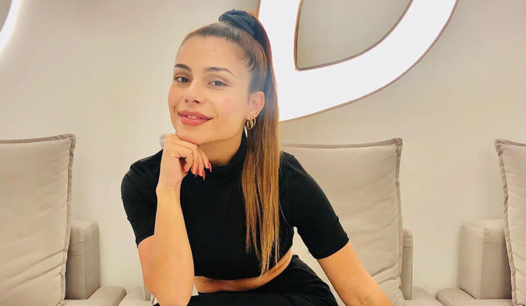 Στα χνάρια της Dua Lipa η Ελευθερία Ελευθερίου! Δείτε το νέο της look