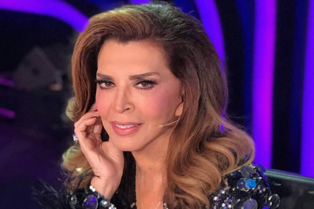 Το ξέσπασμα της Μιμής Ντενίση για τις διαδικτυακές θεατρικές παραστάσεις