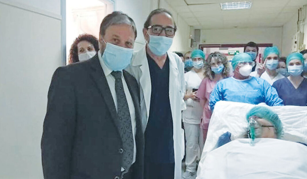 Η συγκινητική περίπτωση 63χρονης που πάλευε με τον κορονοïό στη ΜΕΘ του Βενιζέλειου Νοσοκομείου Κρήτης