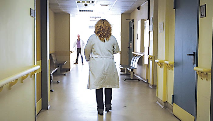 Σε καραντίνα 5+1 γιατροί της Παθολογικής Κλινικής στο ΑΧΕΠΑ!