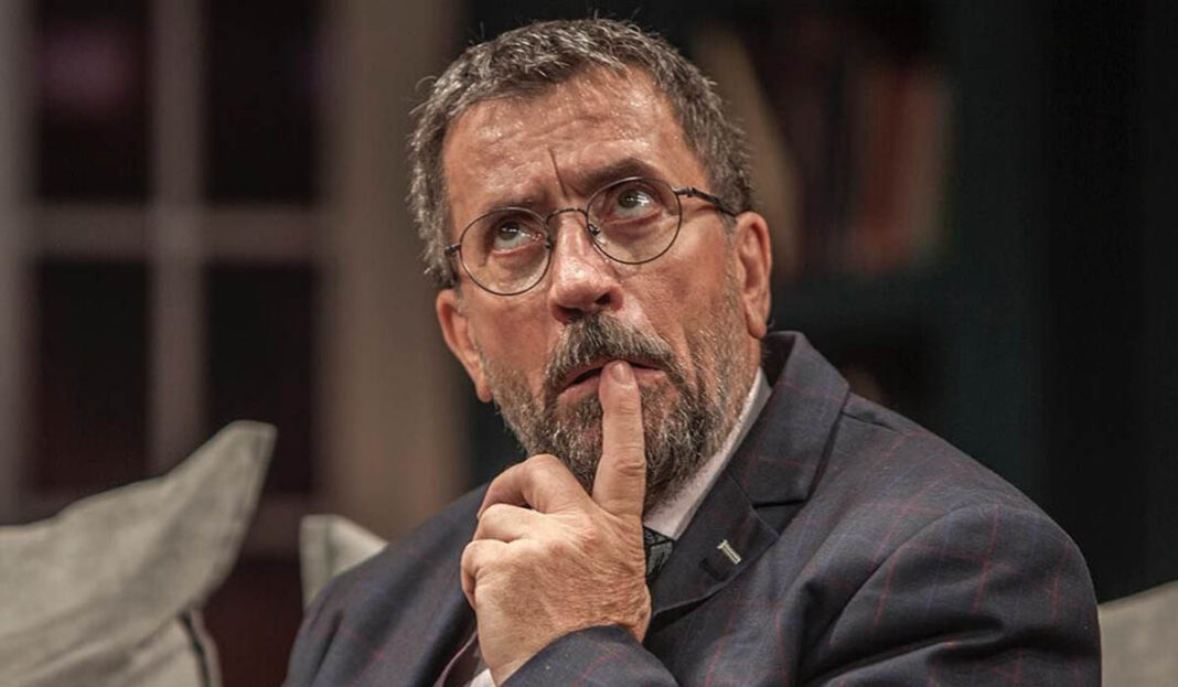 Ο Σπύρος Παπαδόπουλος επιστρέφει στα γυρίσματα της εκπομπής με μια… ζεϊμπεκιά και μέτρα προστασίας