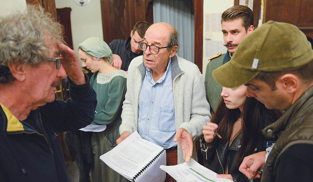 Ο Μανούσος Μανουσάκης μίλησε για τα γυρίσματα στο «Κόκκινο ποτάμι» – «Εμείς θα νικήσουμε τον κορωνοϊό»!