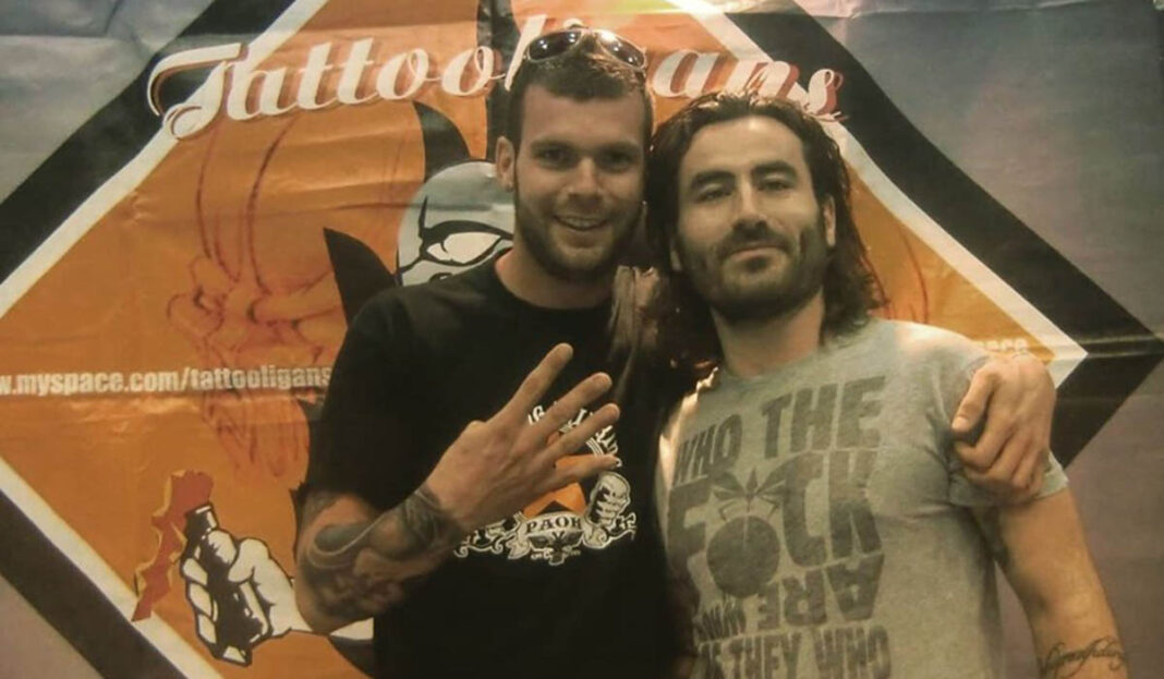 Ο Γιώργος Μαυρίδης θρηνεί για τον χαμό του tattoo artist Δημήτρη Ντέλου! «Καλό ταξίδι, γιε μου»