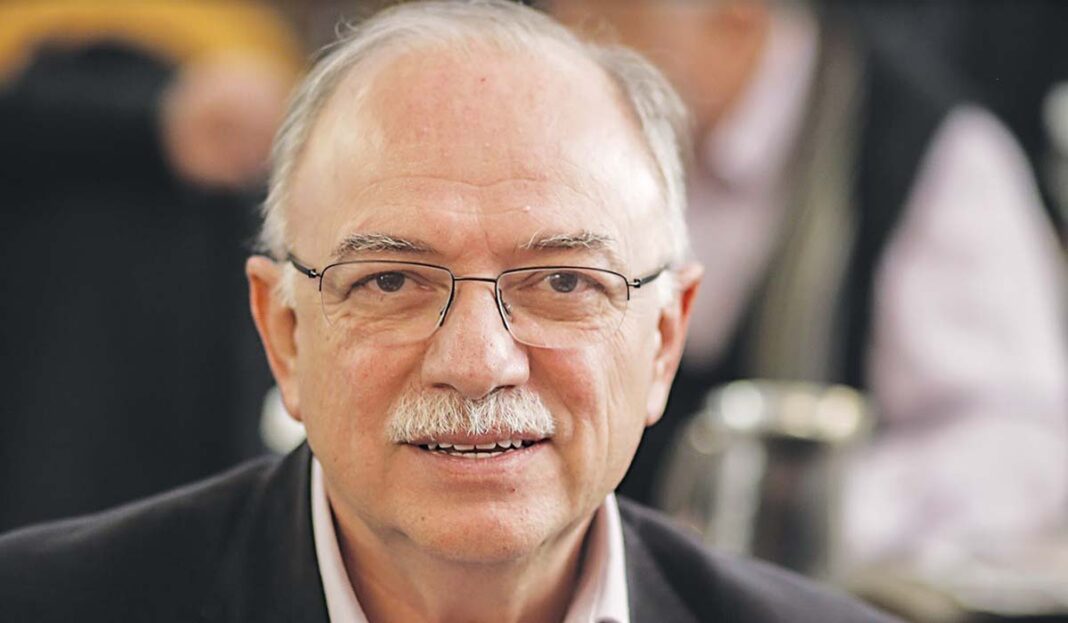 Ο Παπαδημούλης παραδέχτηκε ότι νοικιάζει σπίτια σε μετανάστες