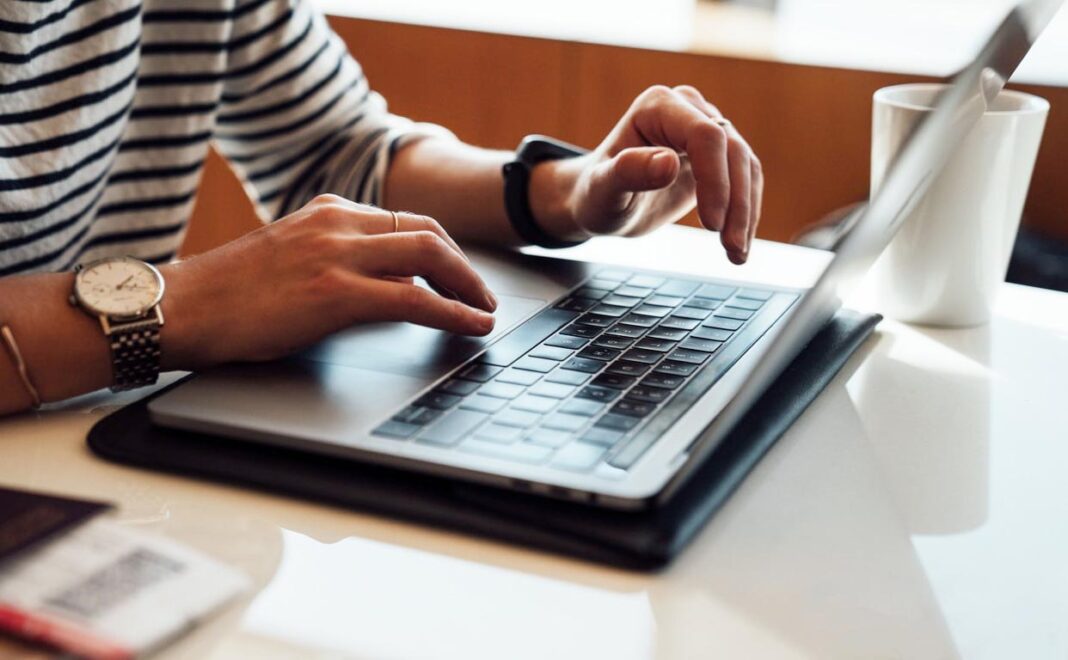 Βασικές λειτουργίες και πλεονεκτήματα των Internet και Mobile Banking της Εθνικής Τράπεζας