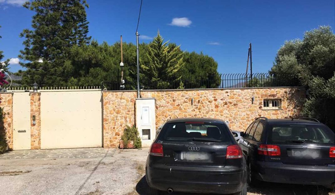 Απατεώνας με χίλια πρόσωπα έστειλε στον τάφο ακόμα και παιδιά