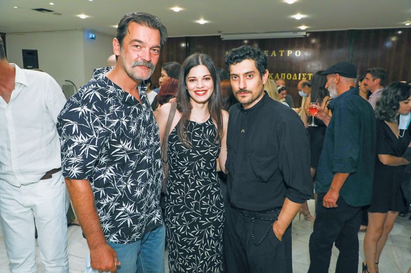 4Κωνσταντίνος Καζάκος..με τη κόρη του Τζένη. Αργύρης Πανταζάρας