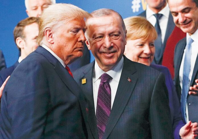 Ντόναλντ Τραμπ κολλητός του  «σουλτάνου»