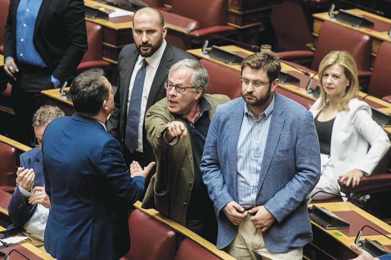 «Τρούμπα» η Βουλή! Εκφράσεις πεζοδρομίου από τον βουλευτή του ΣΥΡΙΖΑ Κώστα Μάρκου, που αποβλήθηκε