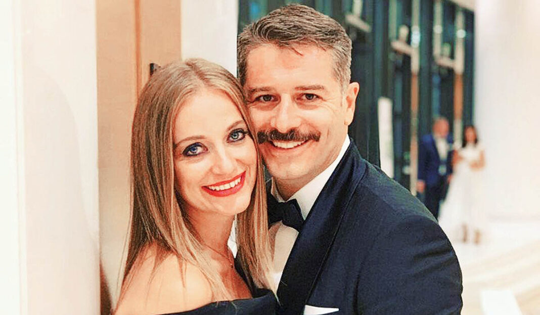 Σε πελάγη ευτυχίας ο Αλέξανδρος Μπουρδούμης και η Λένα Δροσάκη για τον νεογέννητο Τάσο τους