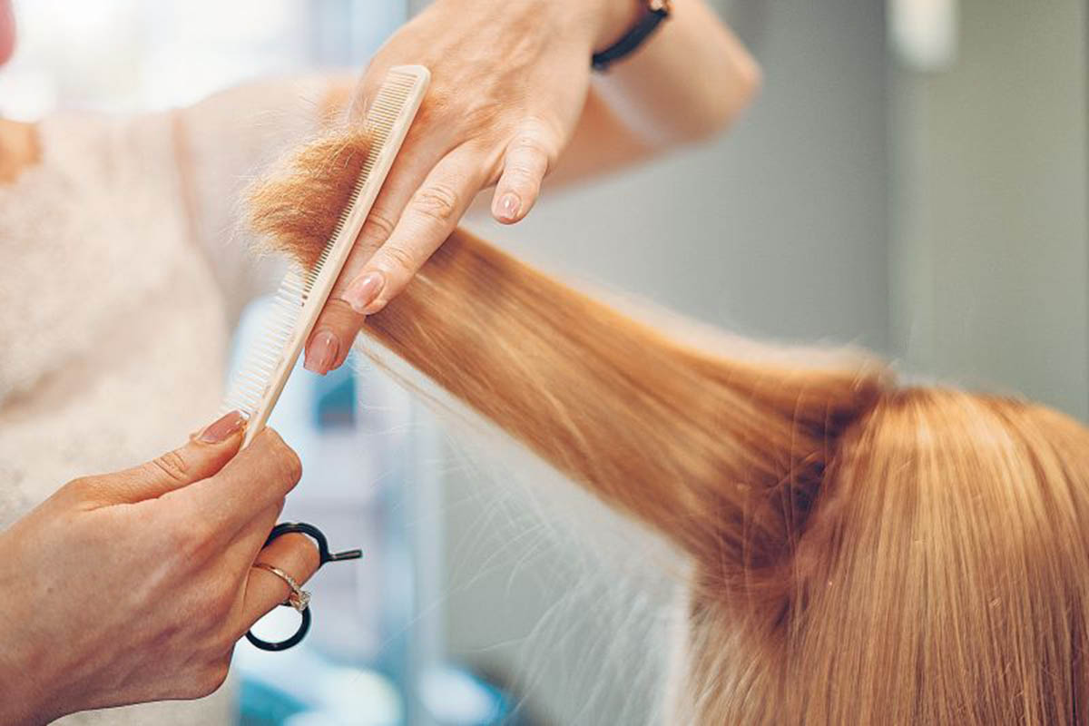 Πήγε για μαλλί και βούτηξε τσάντα