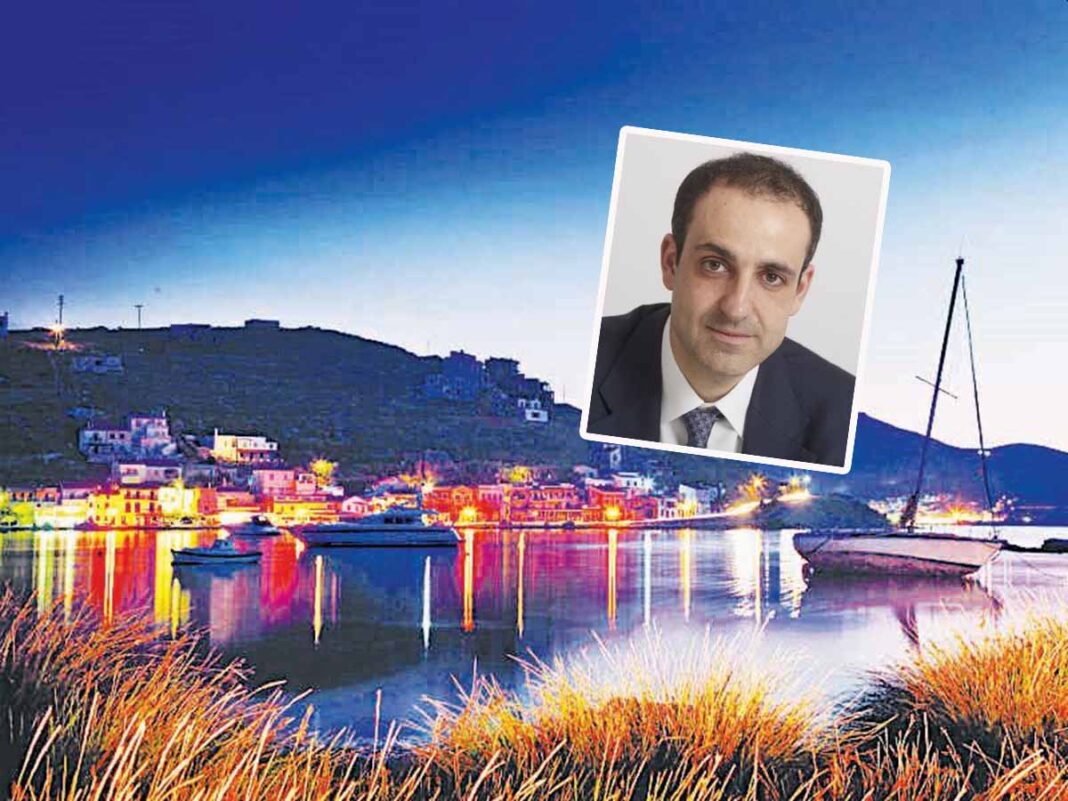 Αποκάλυψη: «Δραπέτης» στην Τζια για long Weekend o Mr. Μαξίμου