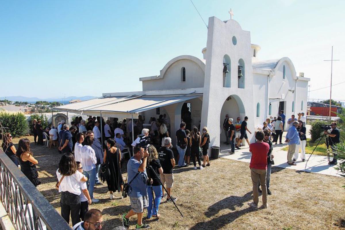 Τα δάκρυα δεν στερεύουν! Μνημόσυνο για τα 102 θύματα της φονικής πυρκαγιάς στο Μάτι το 2018