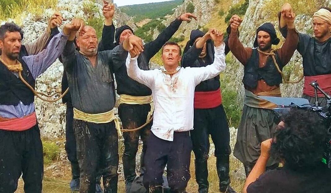 Η δραματική σειρά του Μανούσου Μανουσάκη «Κόκκινο ποτάμι» ολοκληρώνεται με την τραγική θυσία των Ποντίων