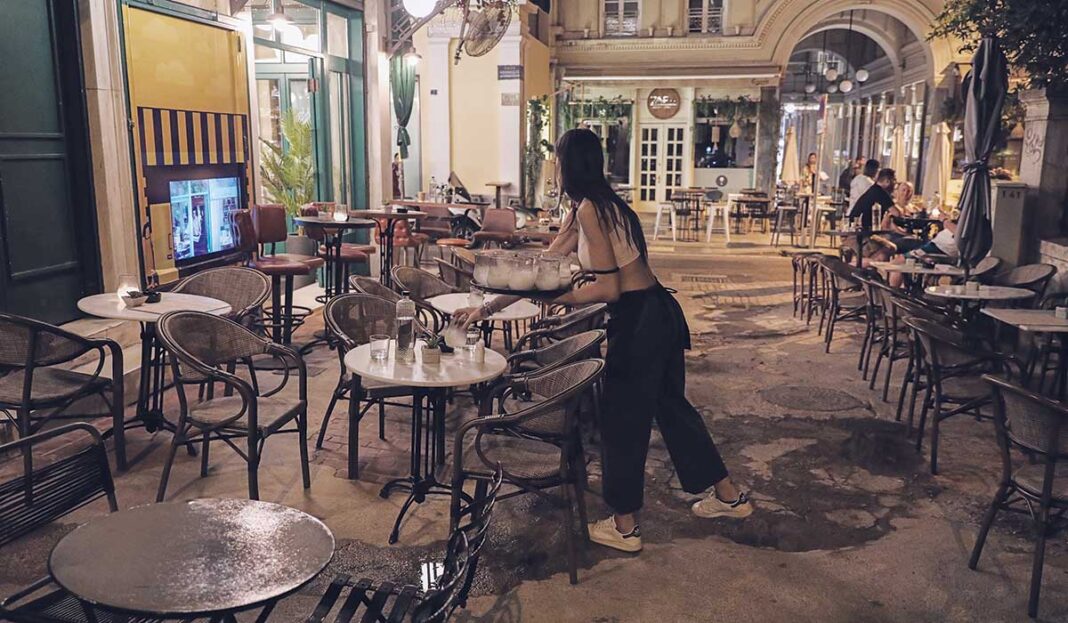 Ξεσηκώνονται στο Σύνταγμα οι «αγανακτισμένοι» της διασκέδασης! «Αργοπεθαίνουμε λόγω των μέτρων»