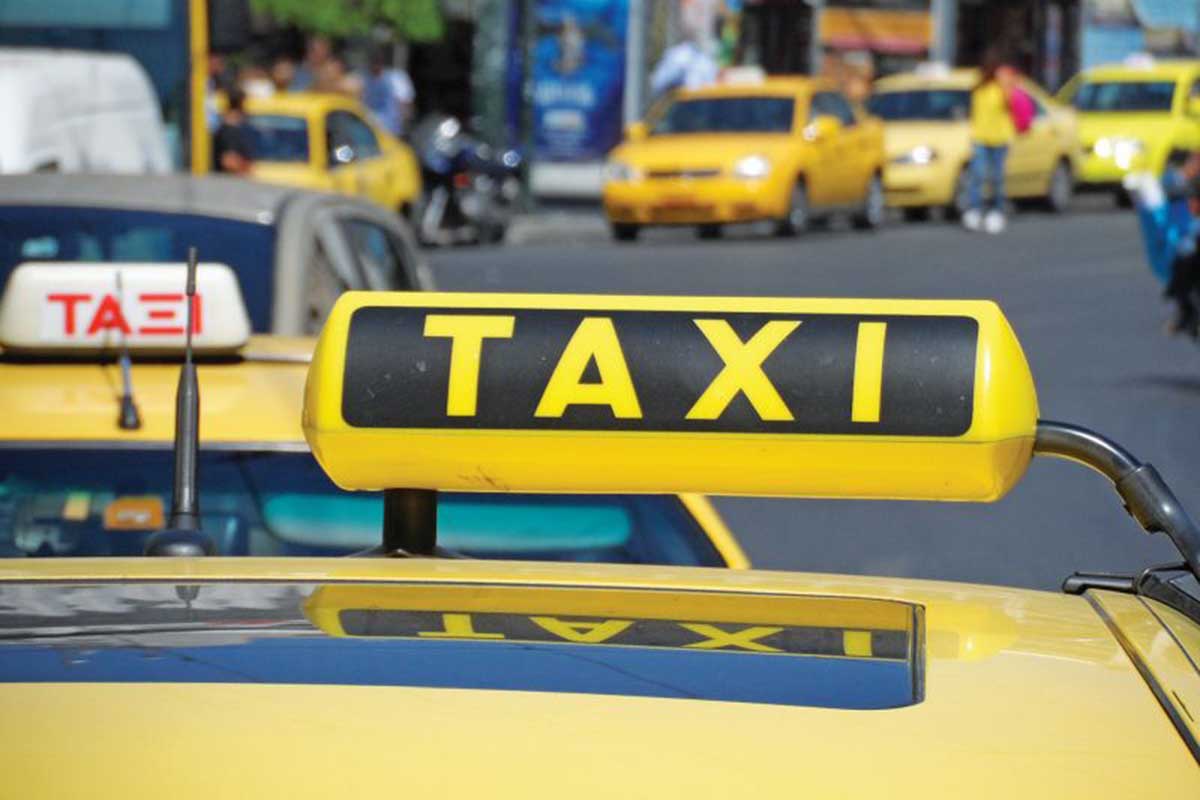 Τσάκωσαν ταξιτζή που το έπαιζε… λογιστής και είχε τσεπώσει από  γεροντάκια πάνω από 133.000 ευρώ