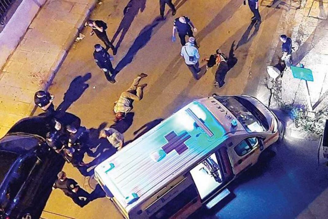 Ταξιτζής κατακρεούργησε με τσεκούρι τη σύζυγό του γιατί του ζήτησε διαζύγιο