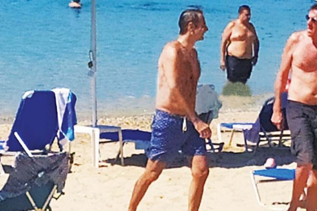 Από την Αντίπαρο στα Χανιά (για πλάτσα πλούτσα) ο Κυριάκος