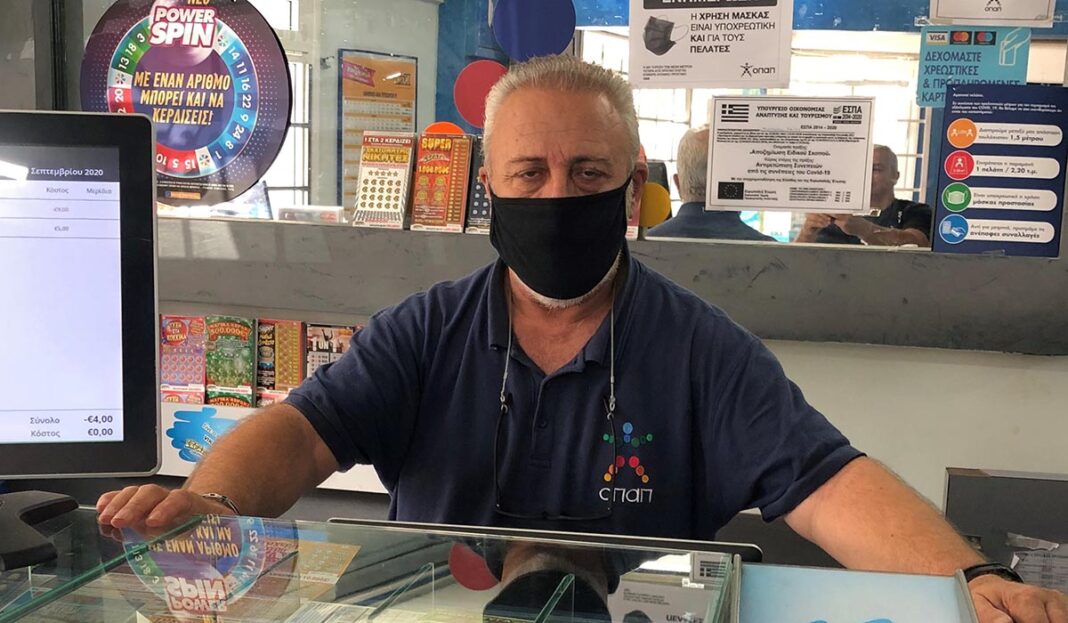 Στην Αθήνα ο νικητής της χρονιάς στο ΛΟΤΤΟ – Τι λέει ο ιδιοκτήτης του τυχερού πρακτορείου ΟΠΑΠ στον Αγ. Δημήτριο