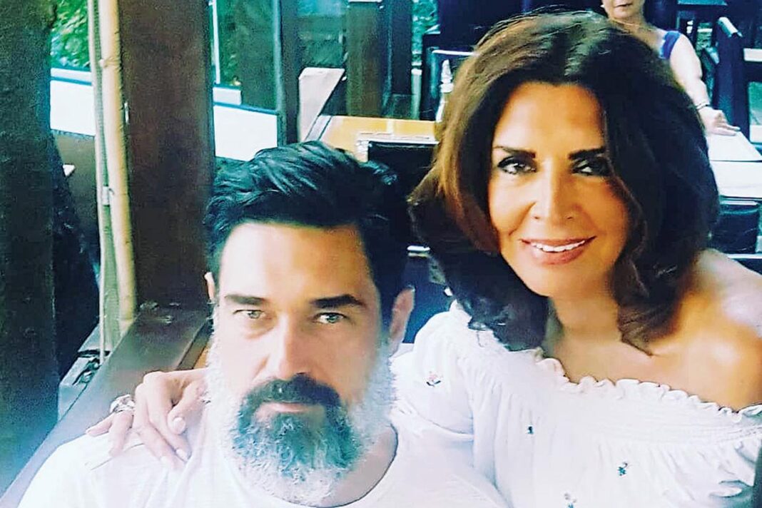 Η Μιμή Ντενίση θα συνεργαστεί με τον Τούρκο γόη Μπουράκ Χακί