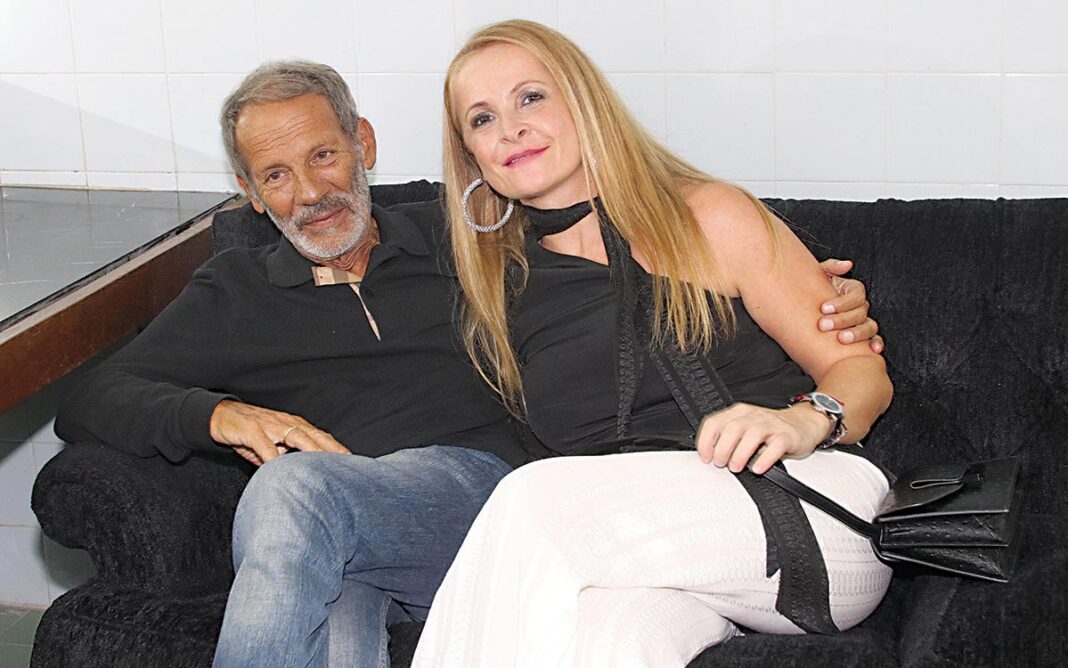 Η Ηρώ Σαΐα καμάρωσε τον σύζυγό της Σταύρο Ξαρχάκο στο Ηρώδειο