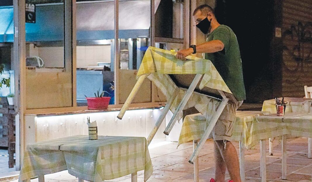 Σε απόγνωση επαγγελματίες και εργαζόμενοι! Κλείνουν τα μαγαζιά σε ένδειξη διαμαρτυρίας!