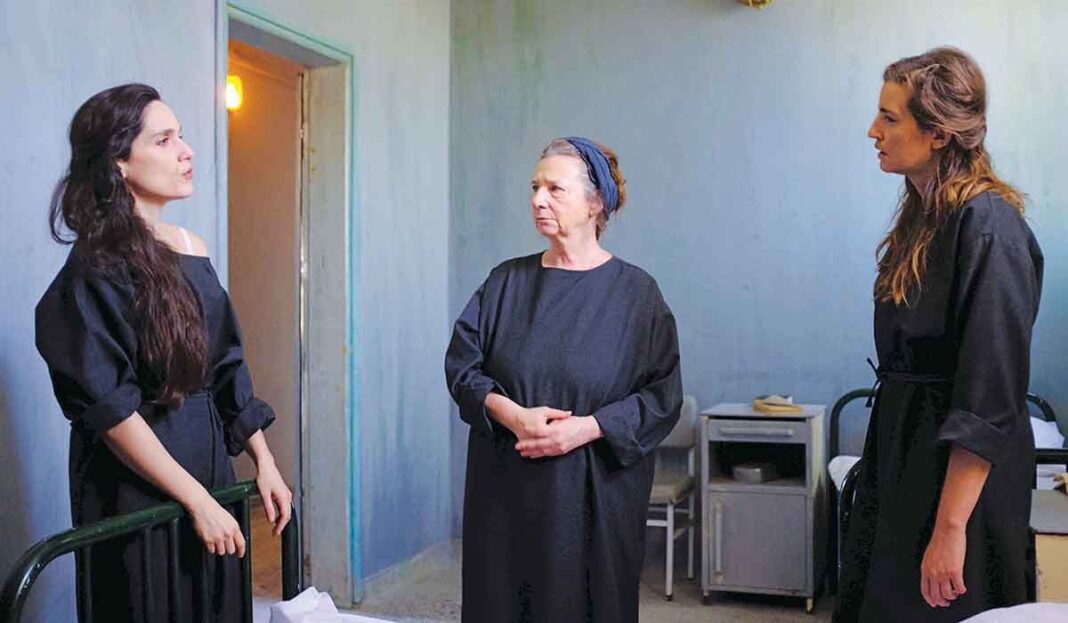 «Άγριες μέλισσες»: Το σχέδιο απόδρασης και η… μονομαχία με τον Βόσκαρη