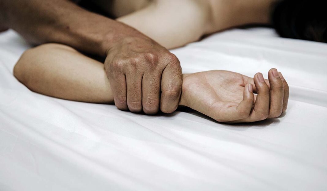 Αμετανόητα τα κτήνη από το Πακιστάν που βίασαν την 20χρονη - Αφέθηκαν ελεύθεροι και οι δύο