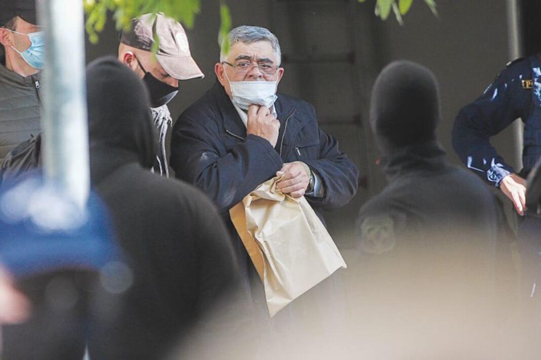Χρυσή Αυγή: Νύχτα στη Γαδά με ταπεράκια και «Ιλιάδα»