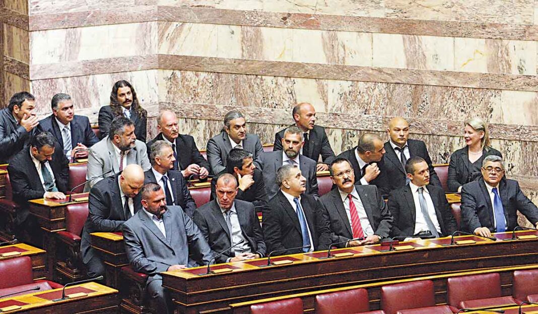 Αυλαία στη δίκη της Χρυσής Αυγής ύστερα από πέντε χρόνια - Στη φυλακή 13 (πρώην) βουλευτές!