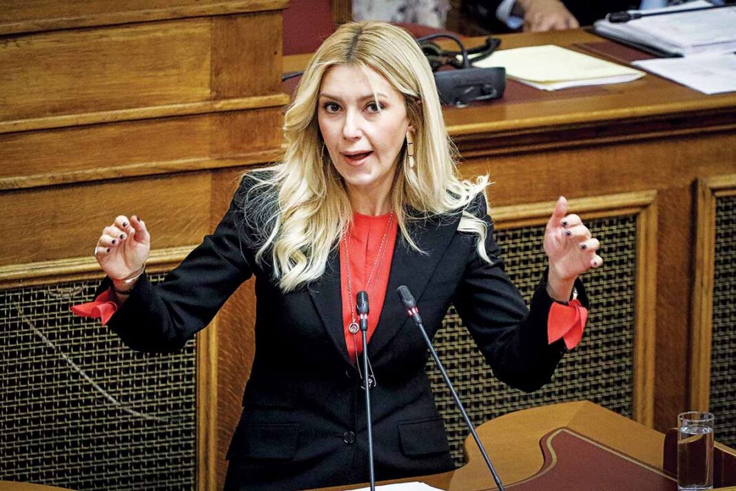 Το μήνυμα της Φωτεινής Αραμπατζή για την πανδημία και η απώλεια τριών γνωστών της